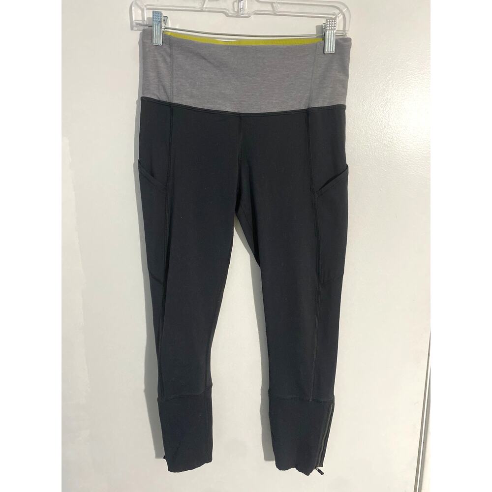 Lululemon capri leggings women’s size 6 gray zipper athleisure yoga running
